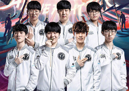 色的协同作 色的协同作