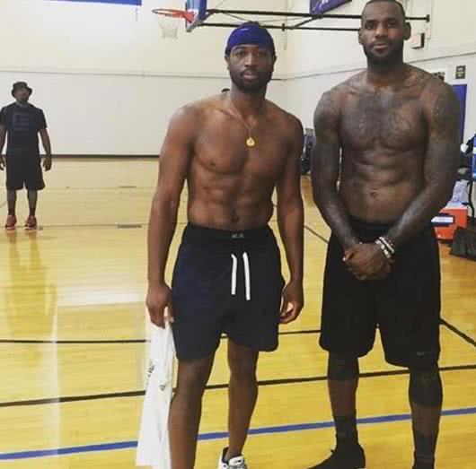 稳健弃牌 稳健弃牌