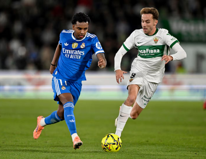 强侧的持球 强侧的持球